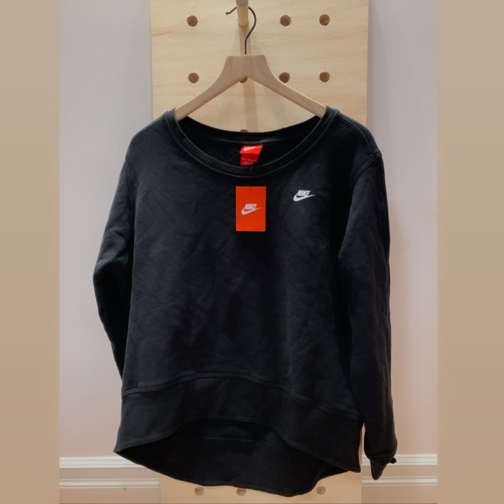 Oversized Nike Black Pullover Sweatshirt